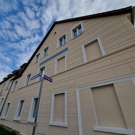 Hotel Burg Wanzleben Wanzleben-Borde Exterior foto