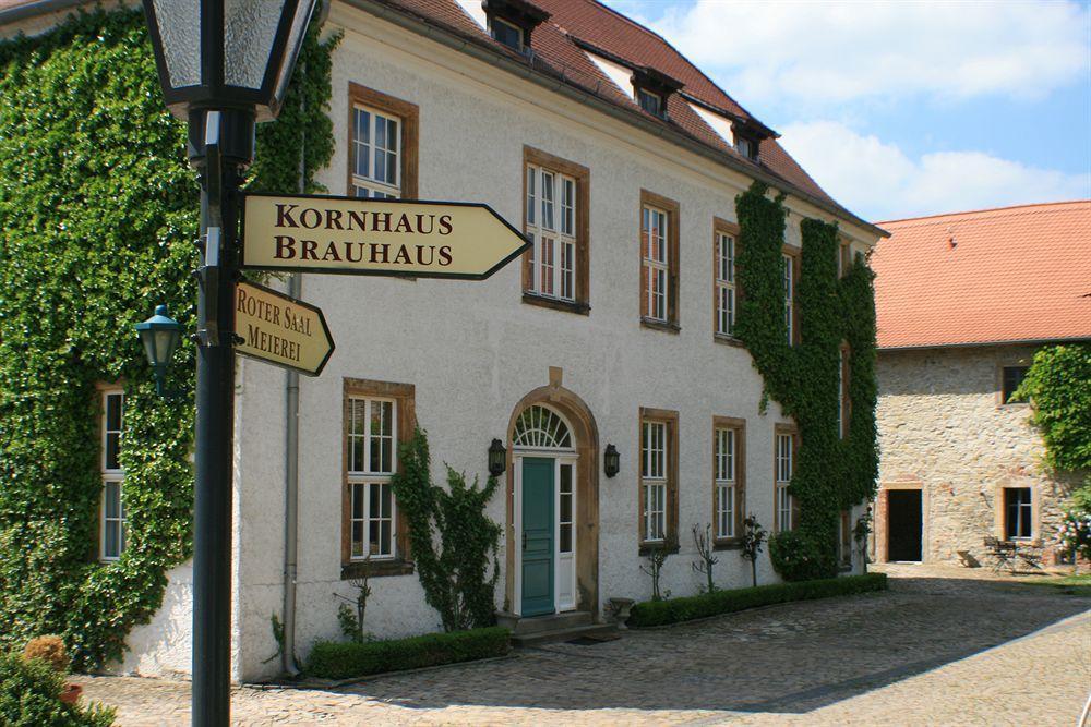 Hotel Burg Wanzleben Wanzleben-Borde Exterior foto